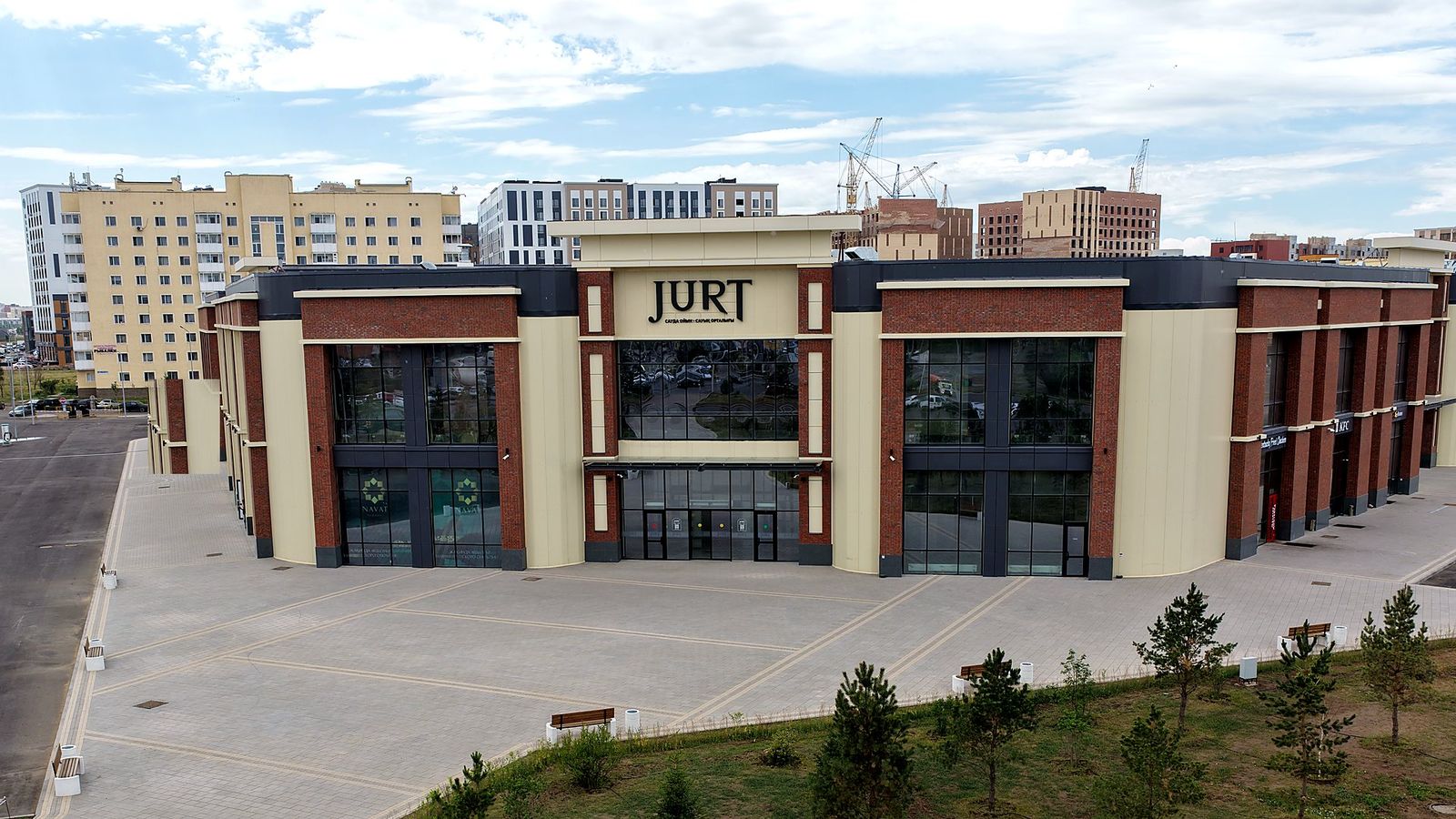 Фасад JURT — ТРЦ JURT, Астана