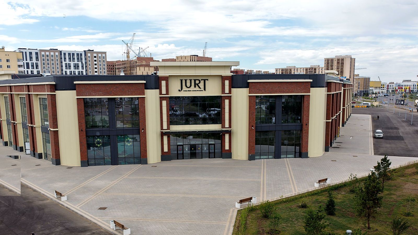 Входные группы — ТРЦ JURT, Астана